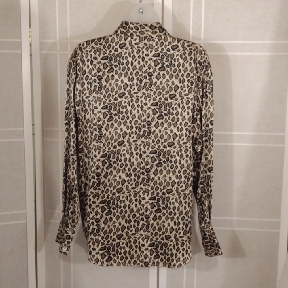 Silk Leopard Print Button-Down Oversize Shirt S - image 3